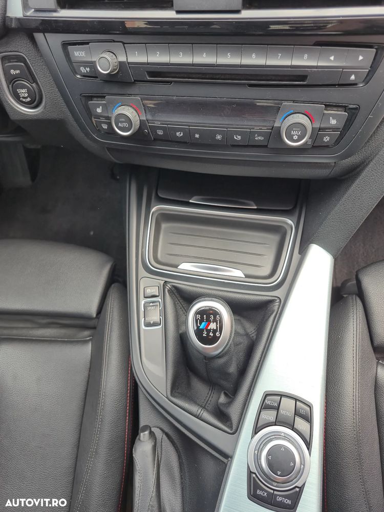BMW Seria 3 318d Sport Line - 30