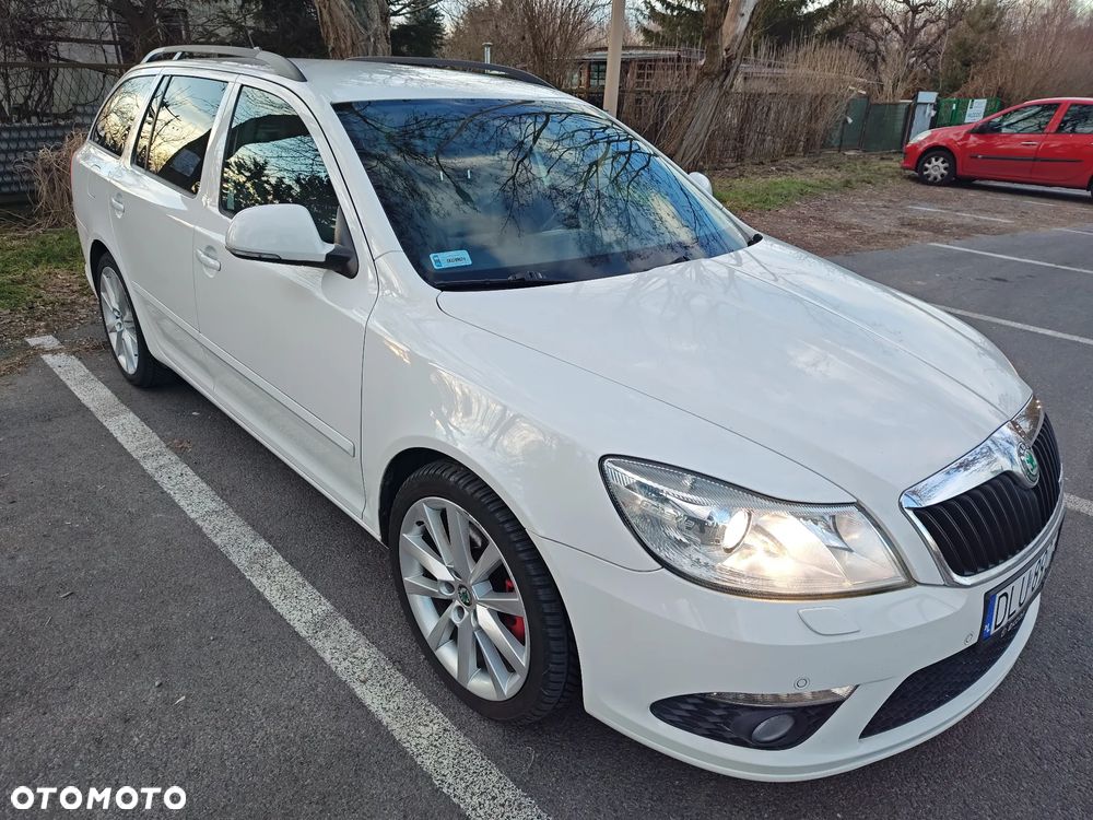 Skoda Octavia 2.0 TDI CR DPF RS - 1