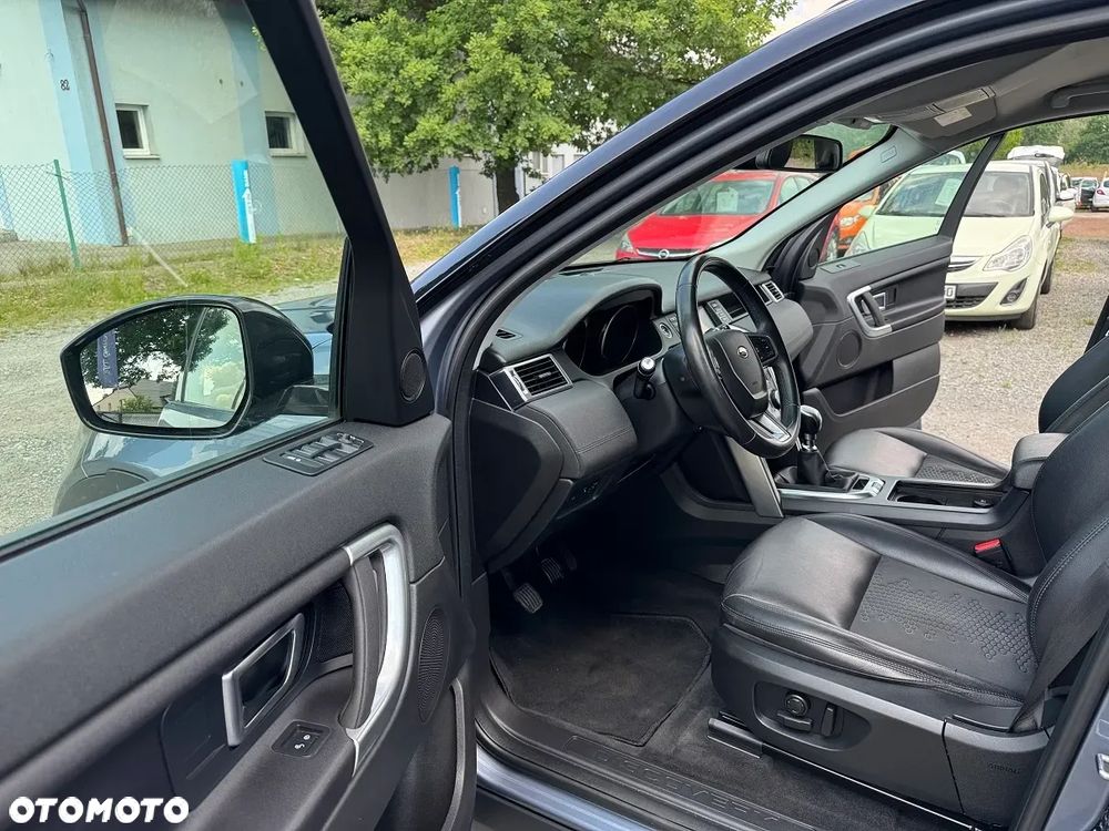 Land Rover Discovery Sport - 21