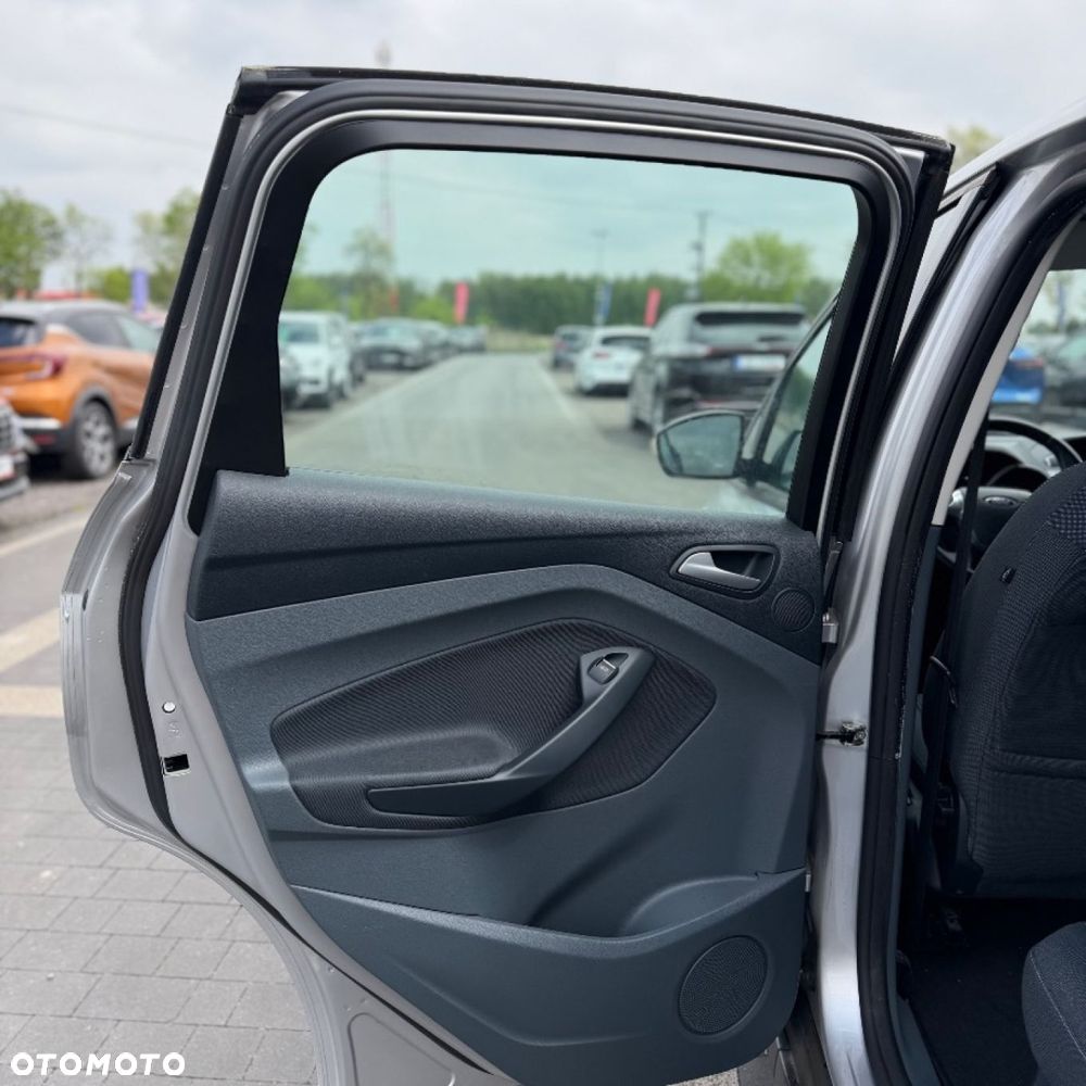 Ford C-MAX - 19