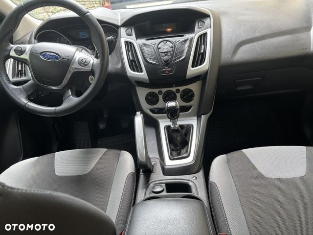 Ford Focus 1.0 EcoBoost Trend Sport - 11