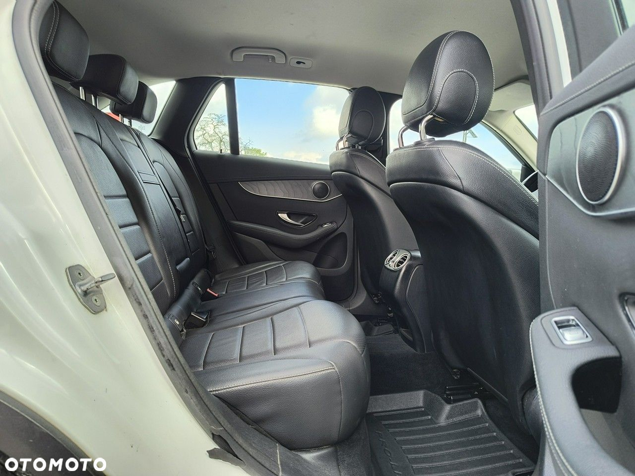 Mercedes-Benz GLC - 21