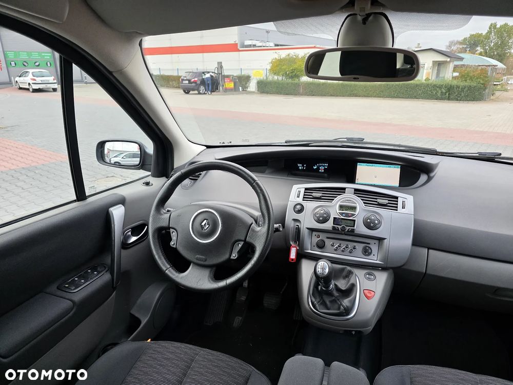 Renault Grand Scenic 2.0 16V Dynamique - 8