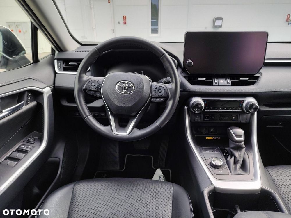 Toyota RAV4 - 10