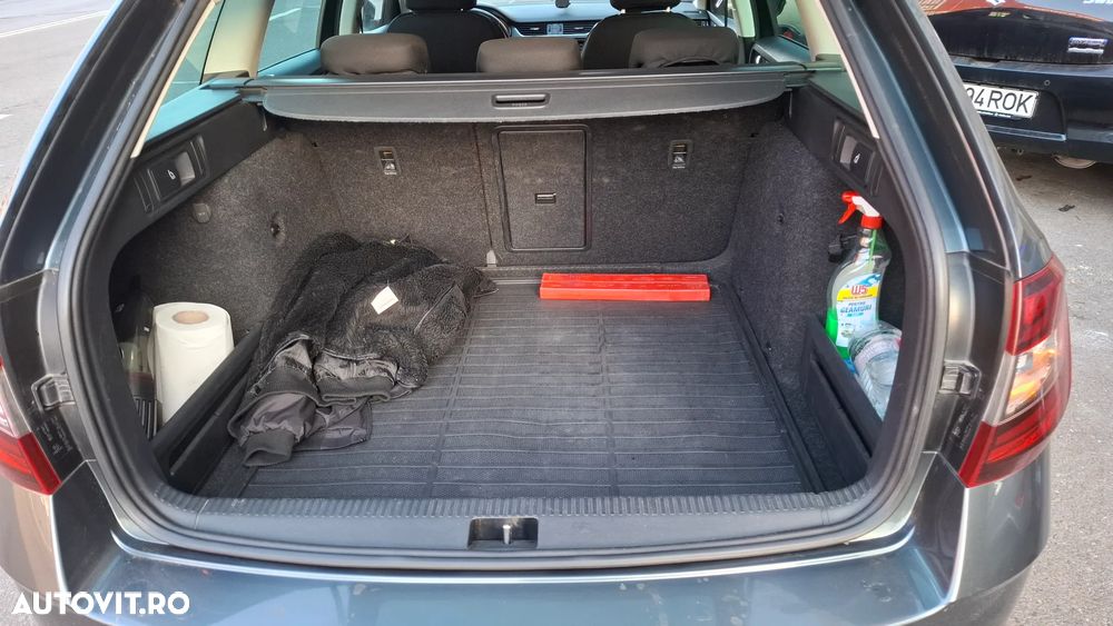 Skoda Octavia 1.6 TDI Ambition - 11