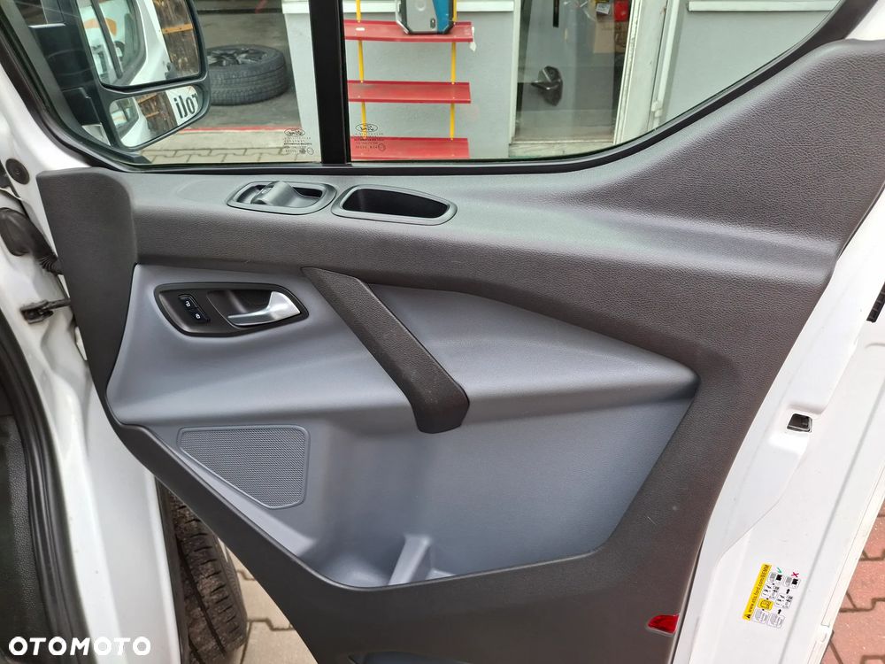 Ford Transit Custom - 21