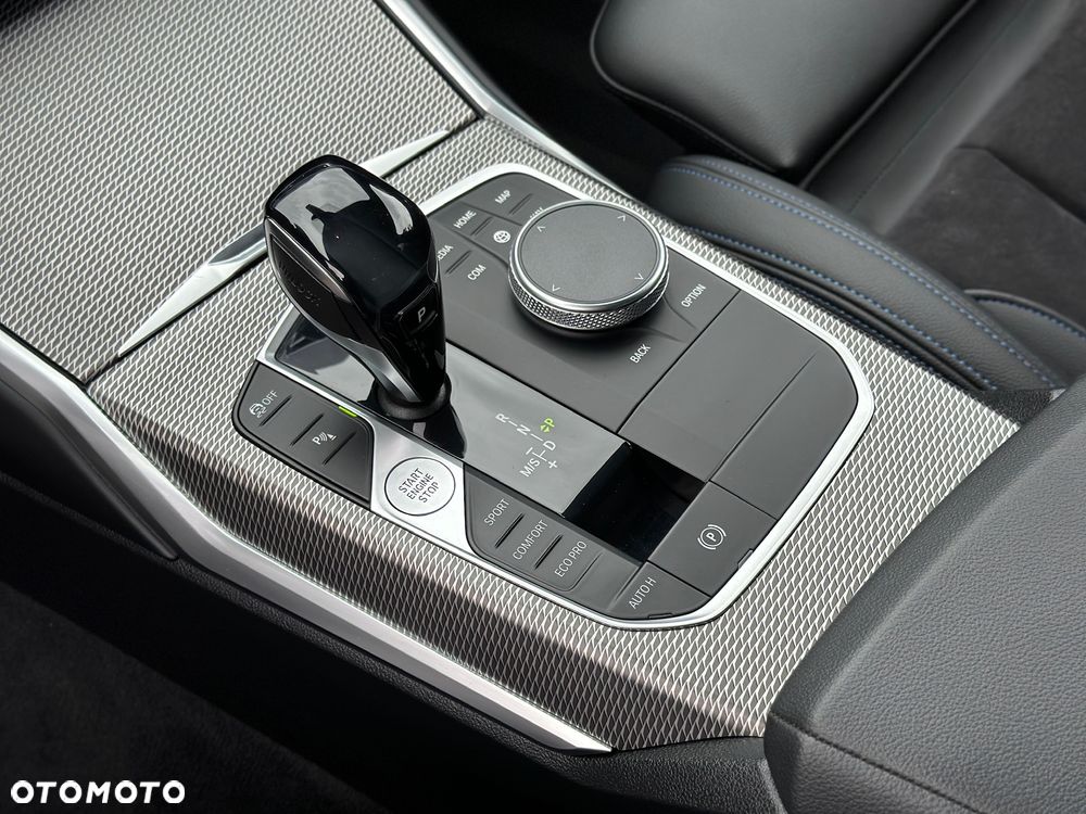 BMW Seria 3 320d M Sport sport - 22