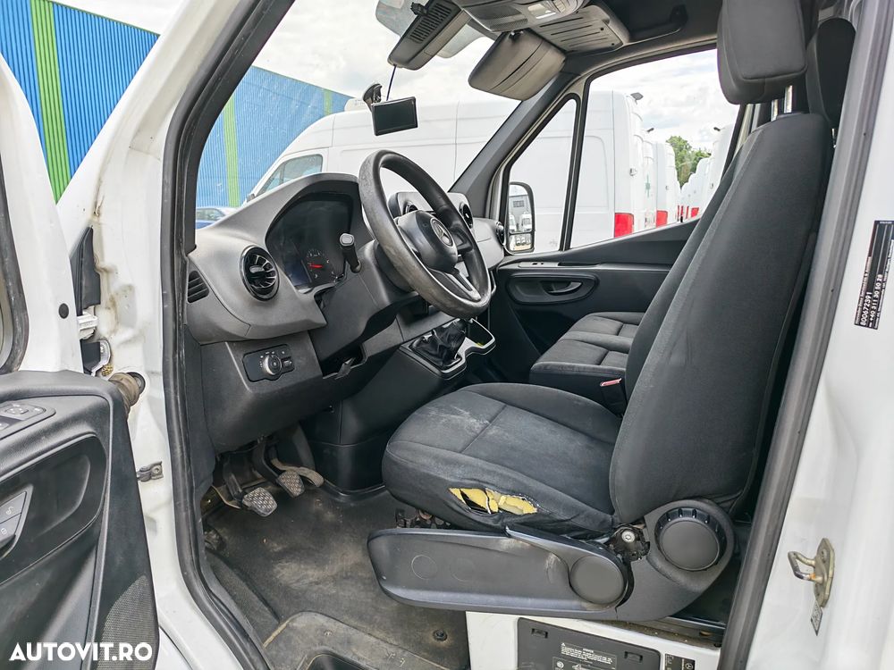Mercedes-Benz Sprinter - 6
