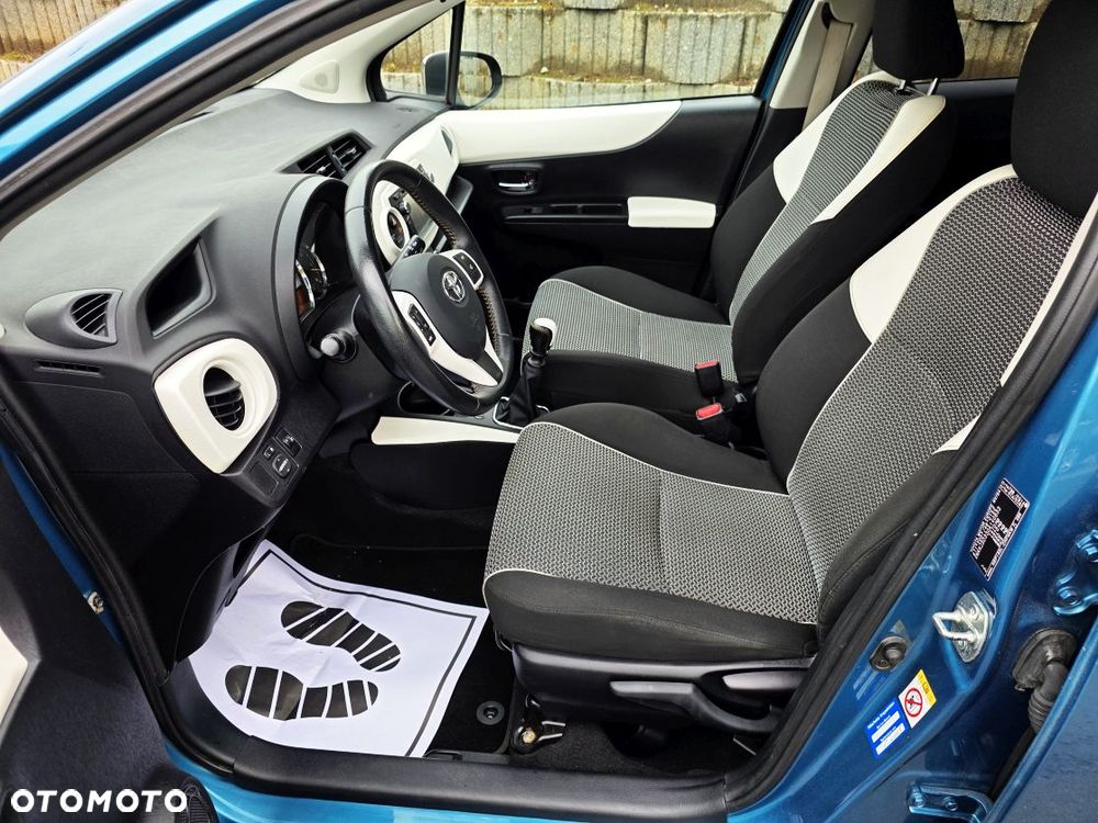 Toyota Yaris 1.33 Premium - 9