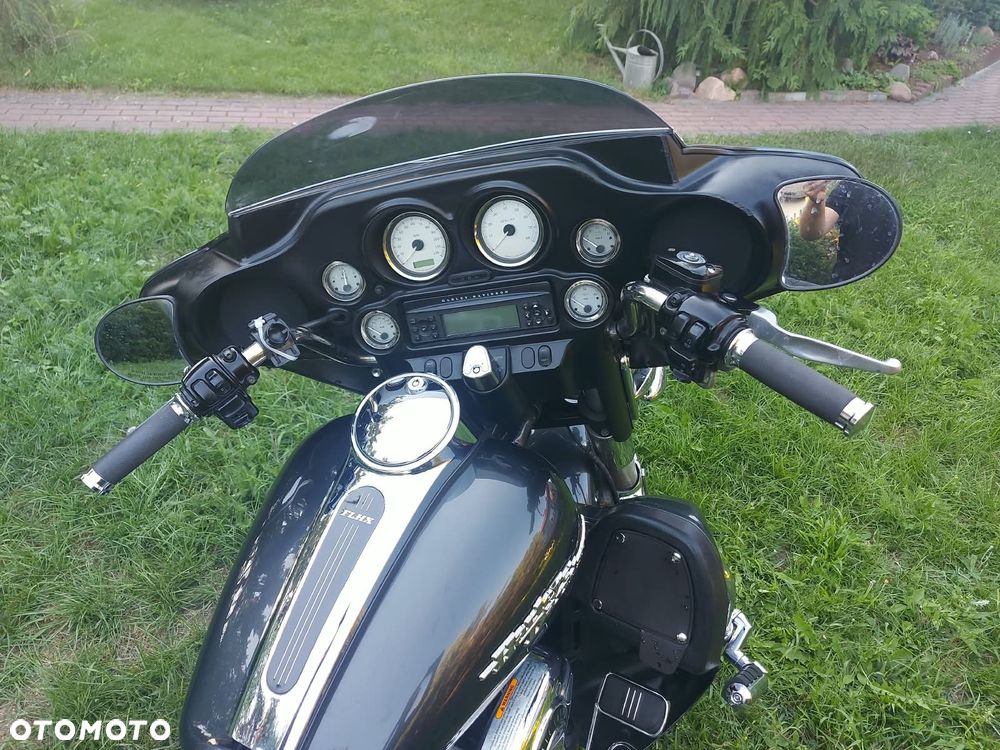 Harley-Davidson Touring Street Glide - 3