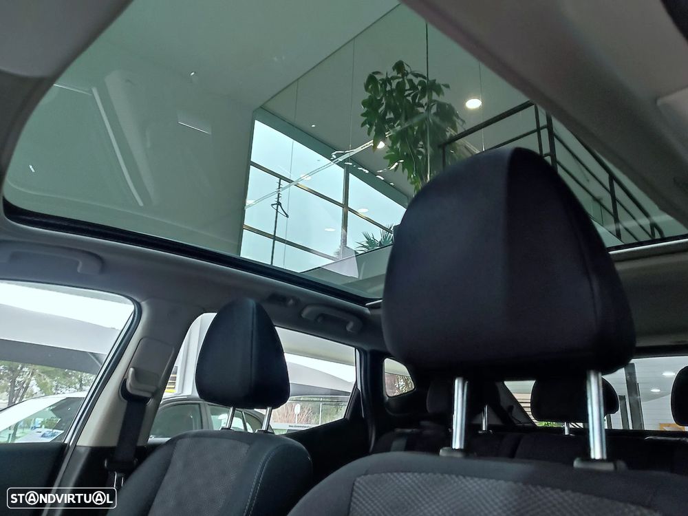 Nissan Qashqai 1.5 dCi N-Connecta - 17