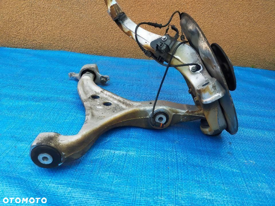 MERCEDES ML GLE 166 4.0 Benzyna LEWA ZWROTNICA WAHACZ PIASTA - 7