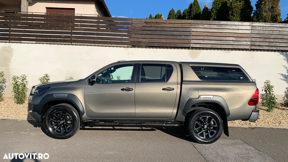 Toyota Hilux 2.8D 204CP 4x4 Double Cab AT Invincible Color Edition - 7