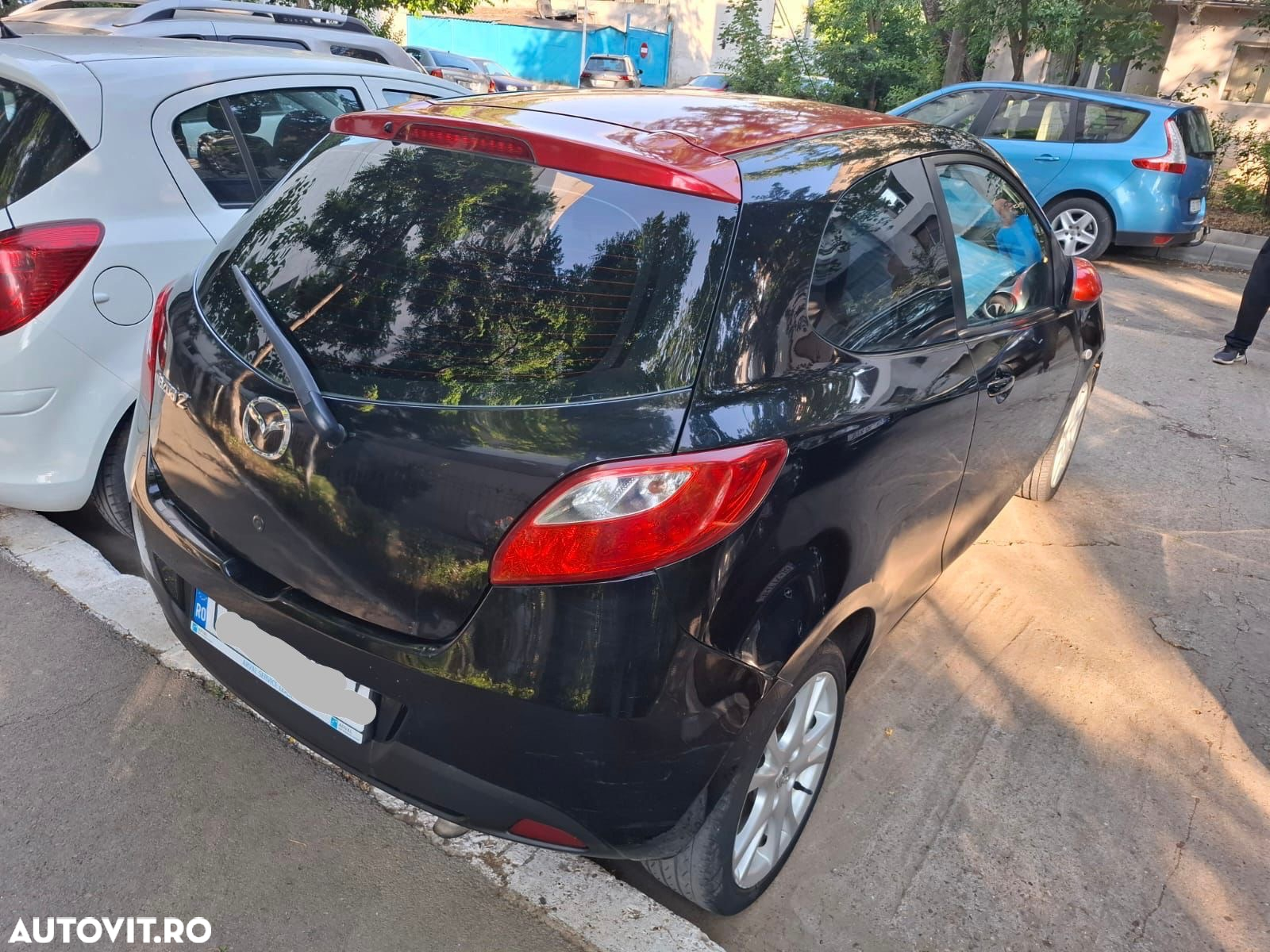 Mazda 2 - 4