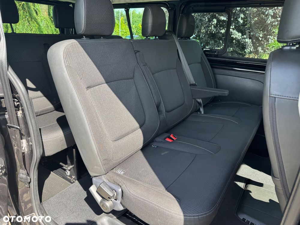 Renault Trafic - 25