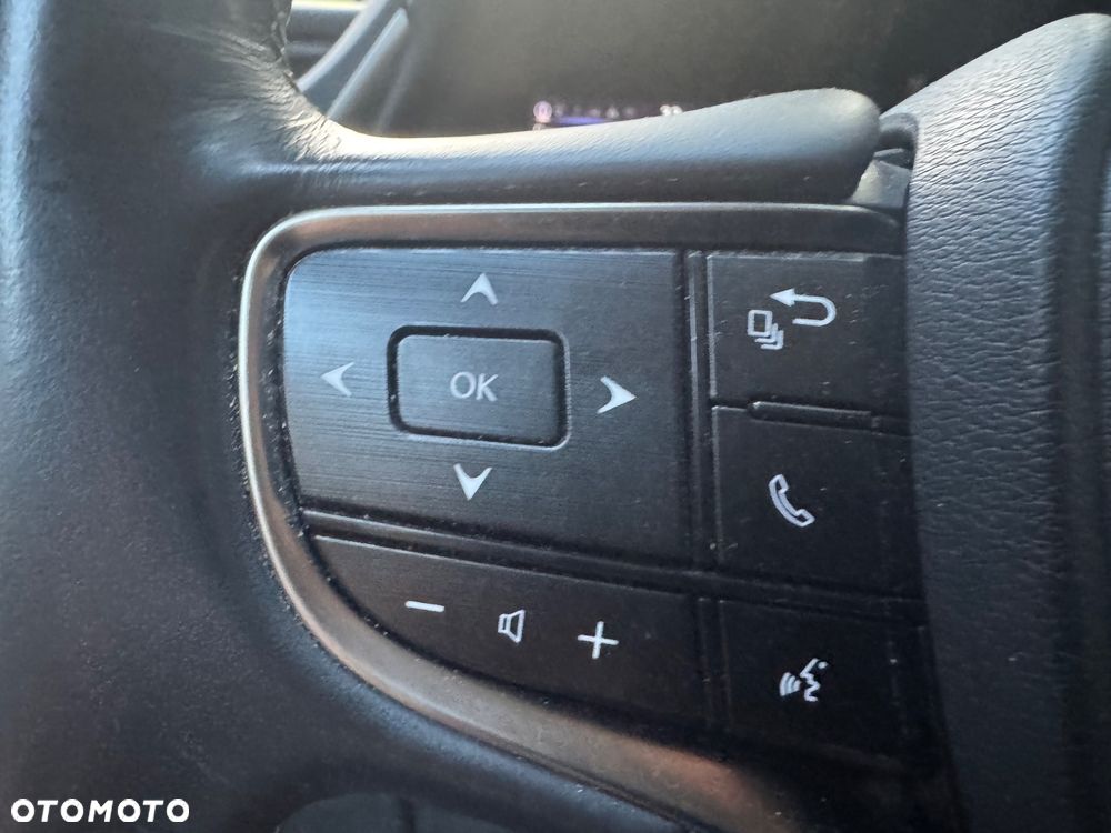 Lexus ES 300h Prestige - 28