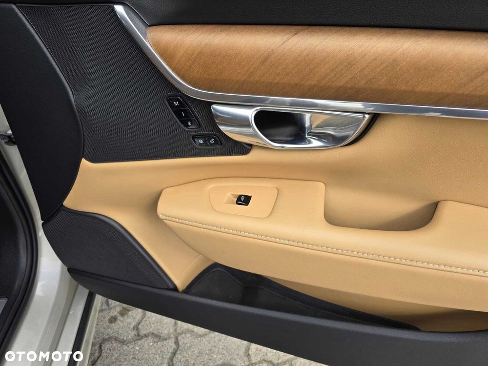 Volvo V90 D4 SCR AWD Inscription - 15