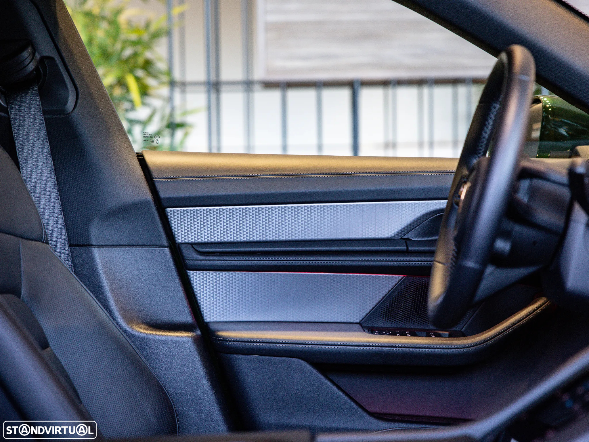 Porsche Taycan 4S - 23