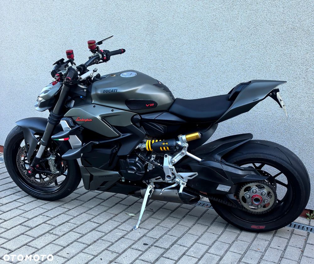 Ducati Streetfighter V2 - 7