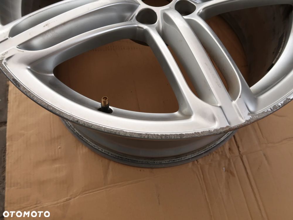 Z18 Felga Audi Pompei 9x19et33 8T0601025T - 4