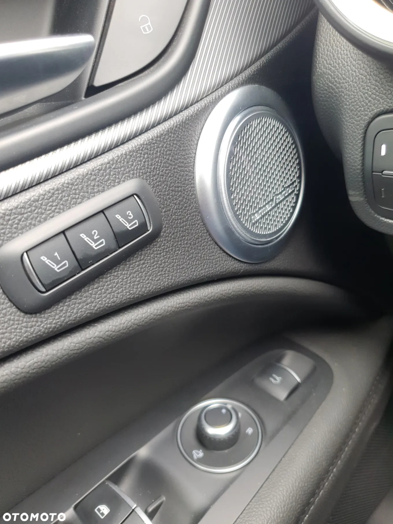 Alfa Romeo Stelvio 2.0 Turbo 16V AT8-Q4 Veloce - 10