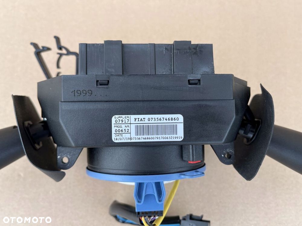 MANETKI TAŚMA PRZEŁĄCZNIKI FIAT 500 07356746860 - 4