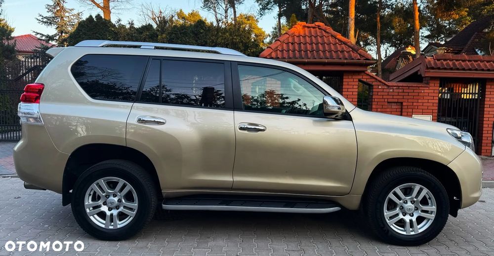 Toyota Land Cruiser 3.0 D-4D Automatik Executive - 23