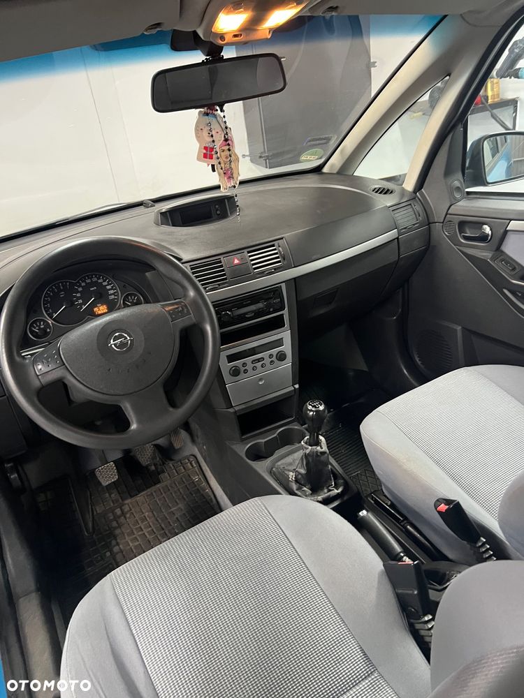 Opel Meriva - 10