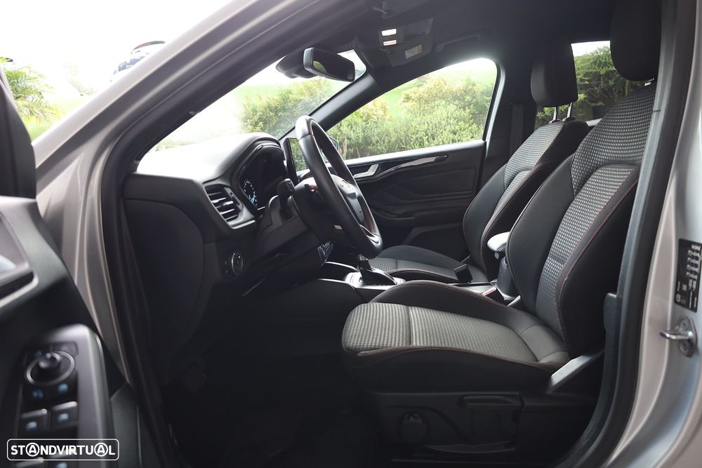 Ford Focus 1.0 EcoBoost MHEV ST-Line Aut. - 33