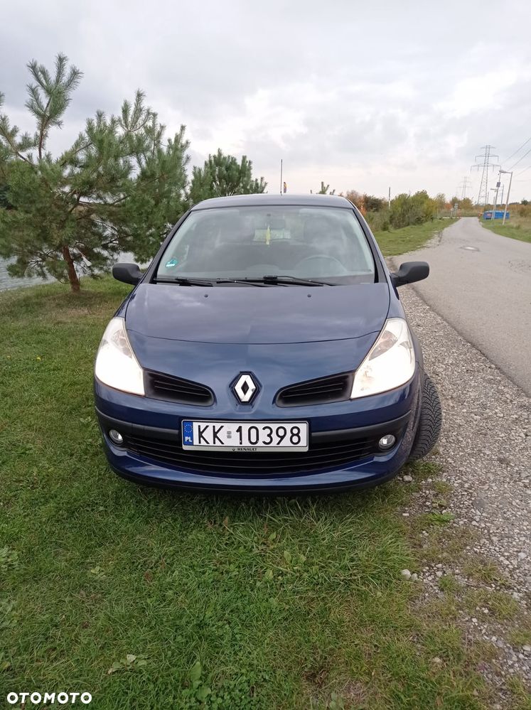 Renault Clio 2008 photo 2
