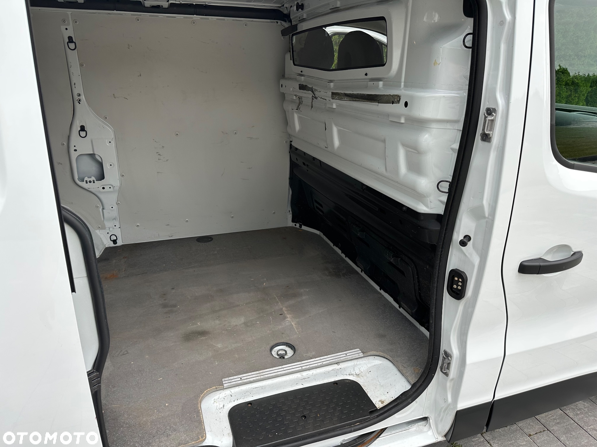 Renault / TRAFIC / L2H1 / 120 KM / - 31