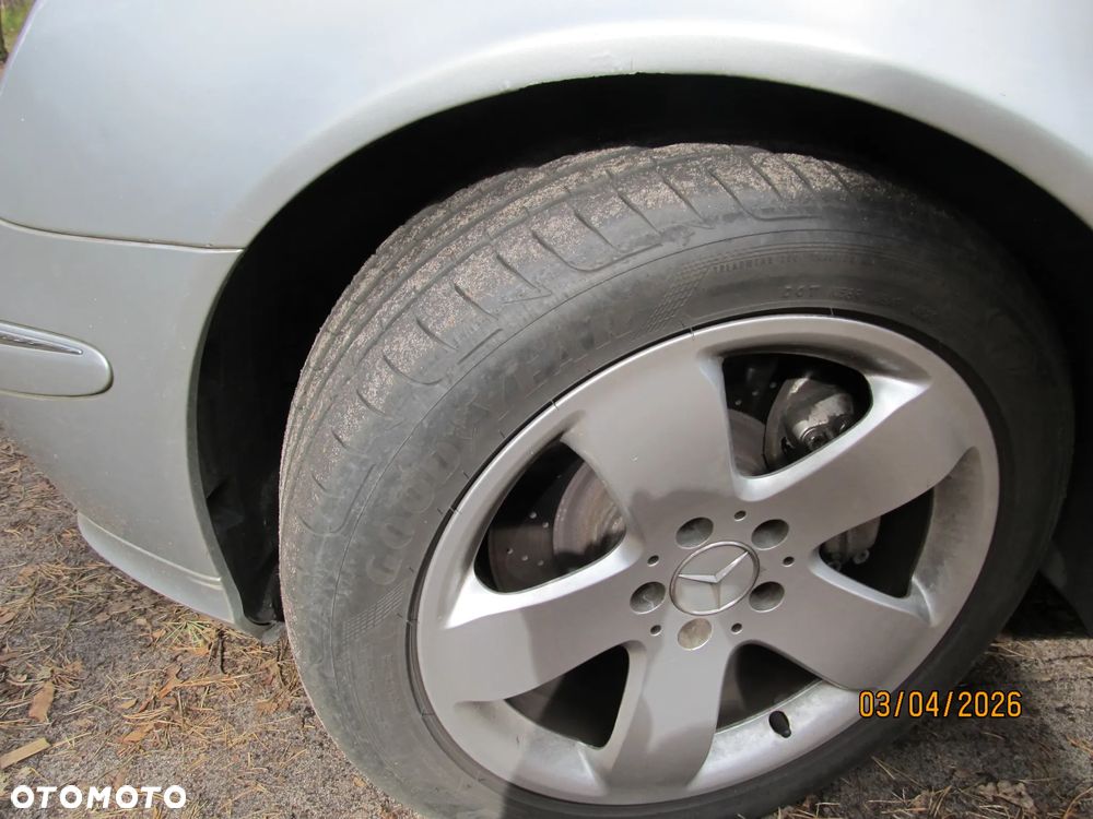 Mercedes-Benz Klasa E 320 CDI T Avantgarde - 9