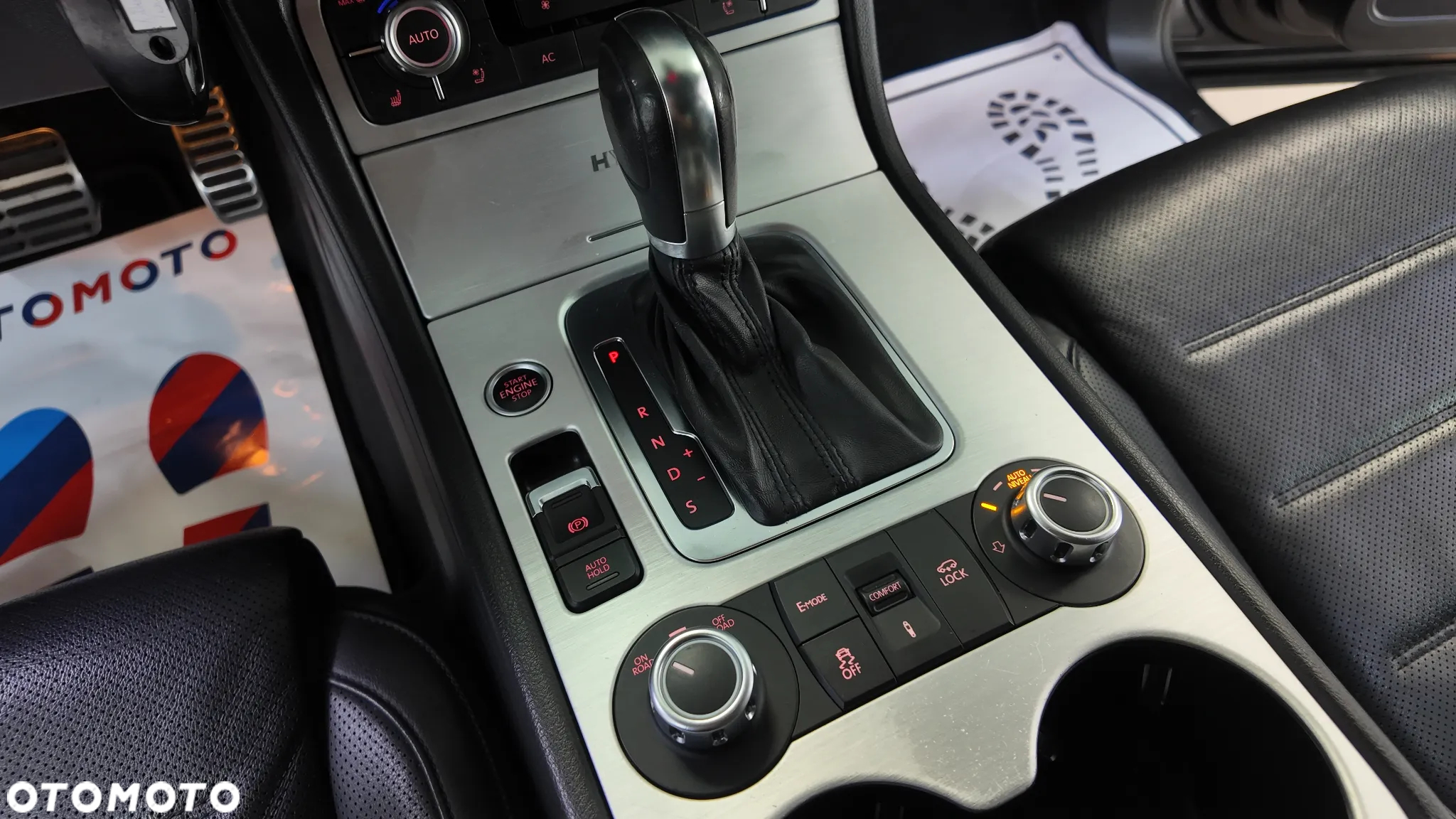 Volkswagen Touareg 3.0 Hybrid Automatik - 28