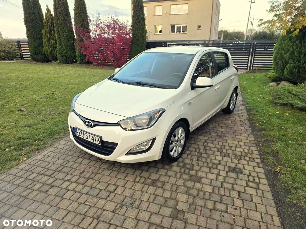 Hyundai I20 2013 photo 2