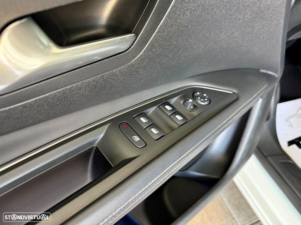 Peugeot 3008 1.6 BlueHDi Allure EAT6 - 18
