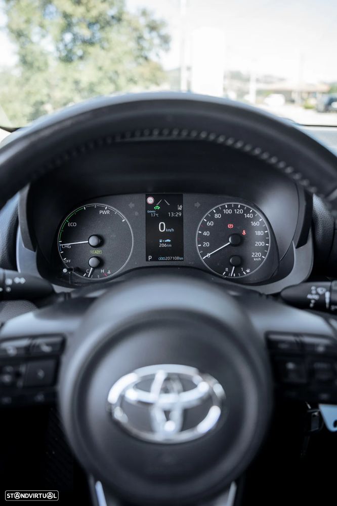 Toyota Yaris 1.5 HDF Comfort - 26