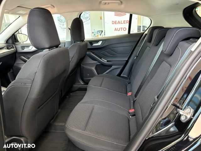 Ford Focus 1.0 EcoBoost MHEV Titanium - 14