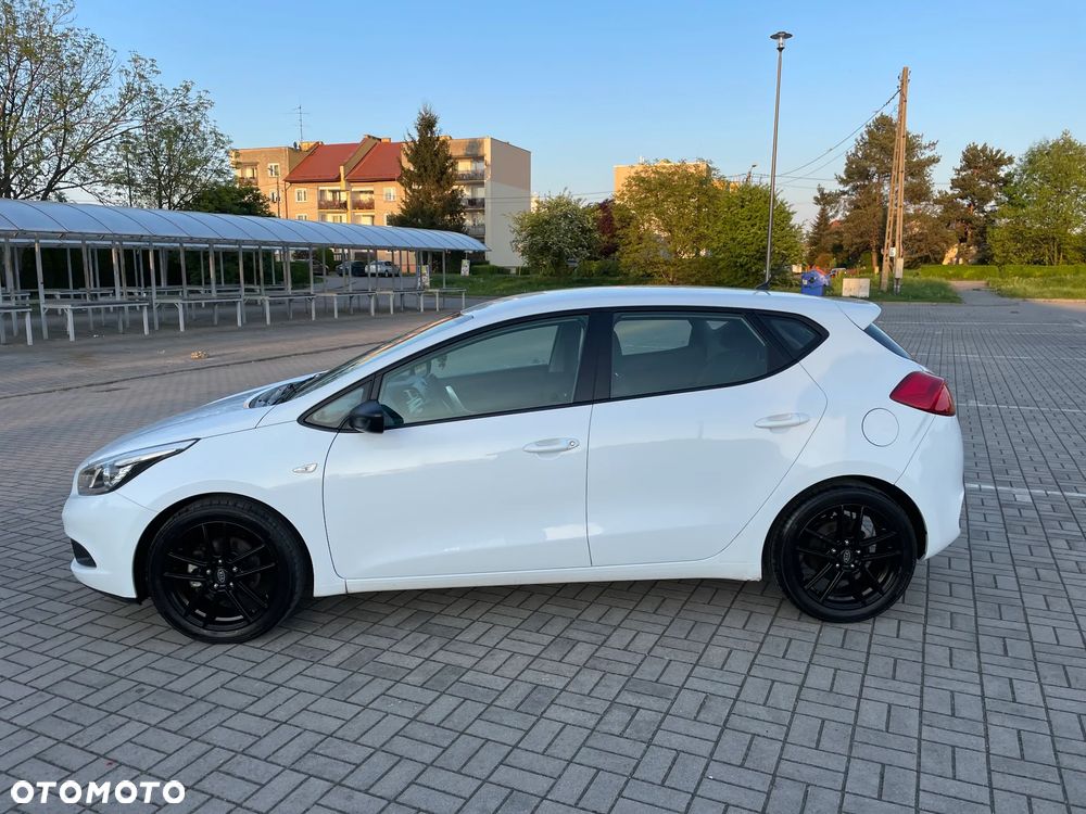 Kia Ceed 1.4 CVVT Attract - 5