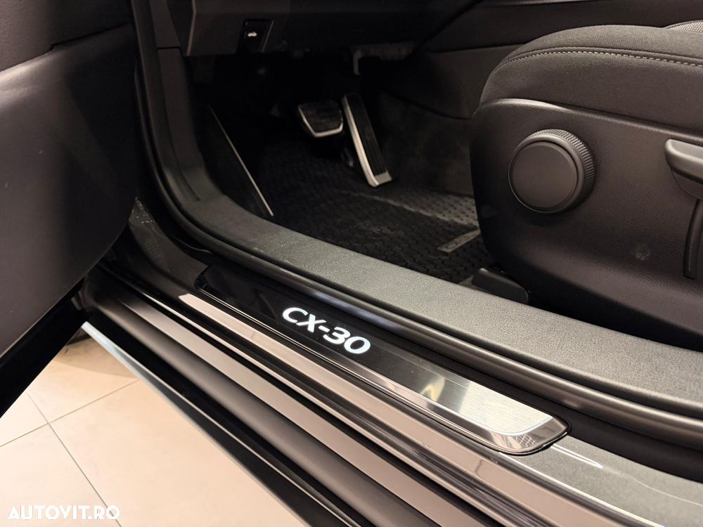 Mazda CX-30 e-SKYACTIV X186 AT MHEV Center-Line - 10