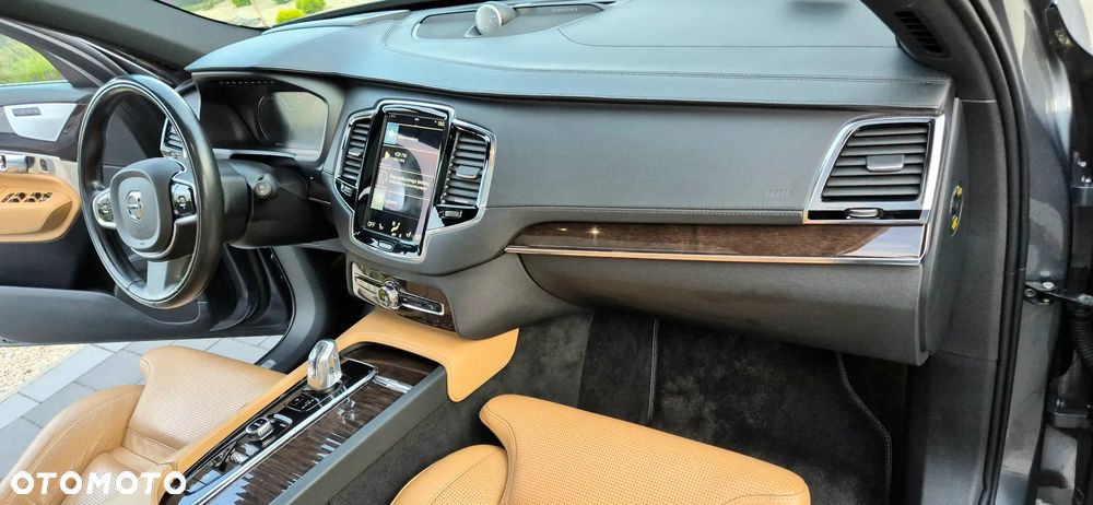 Volvo XC 90 T8 AWD Plug-In Hybrid Inscription 7os - 22