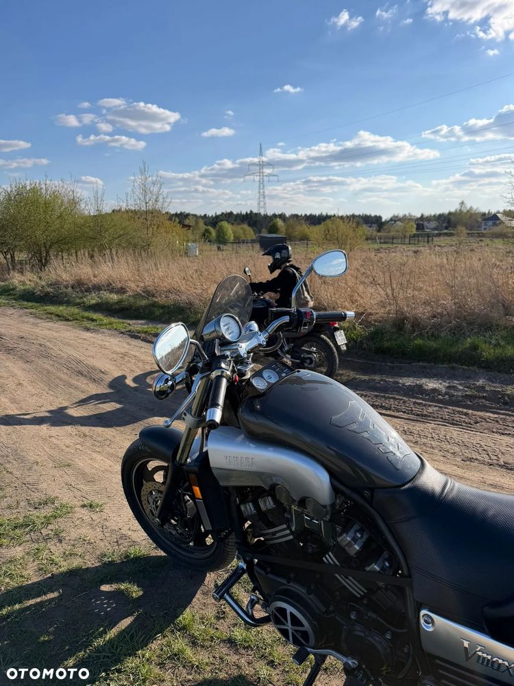 Yamaha V-MAX - 3