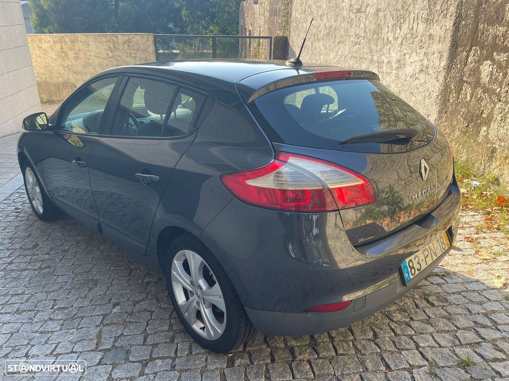Renault Mégane 1.5 dCi Dynamique - 7
