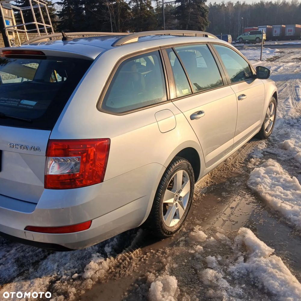 Skoda Octavia 1.6 TDI Ambition - 6