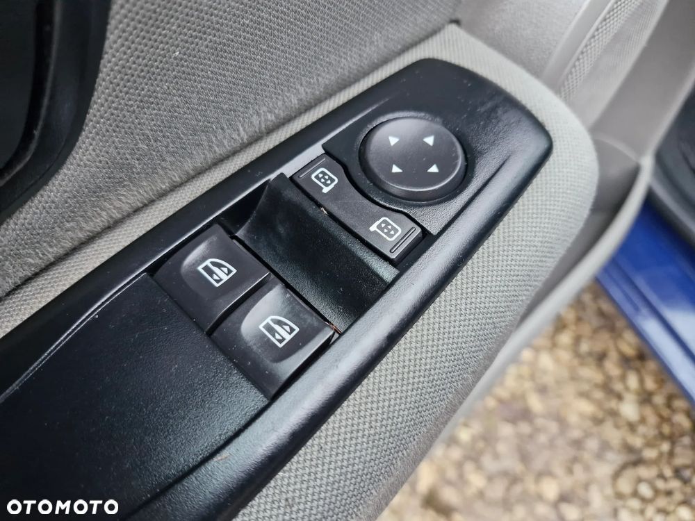 Renault Megane 1.6 16V 100 Expression - 12