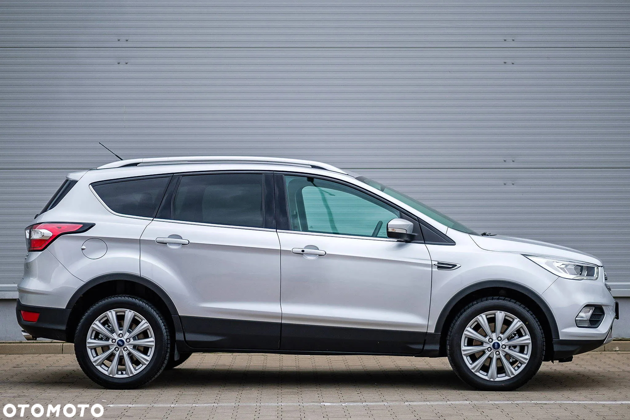 Ford Kuga - 8