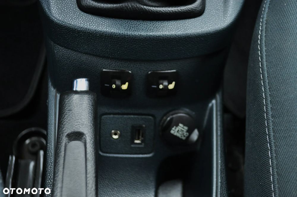Ford Fiesta 1.25 Ambiente EU5 - 20