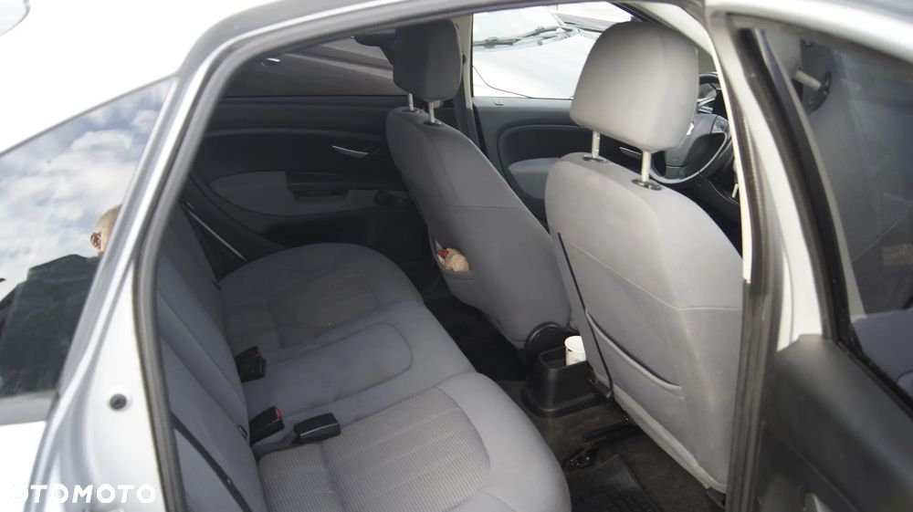 Fiat Linea 1.4 Active Euro5 - 7