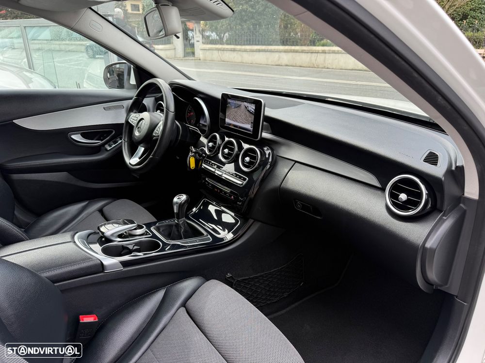 Mercedes-Benz C 220 Station CDI DPF BlueEFFICIENCY Avantgarde Edition - 45