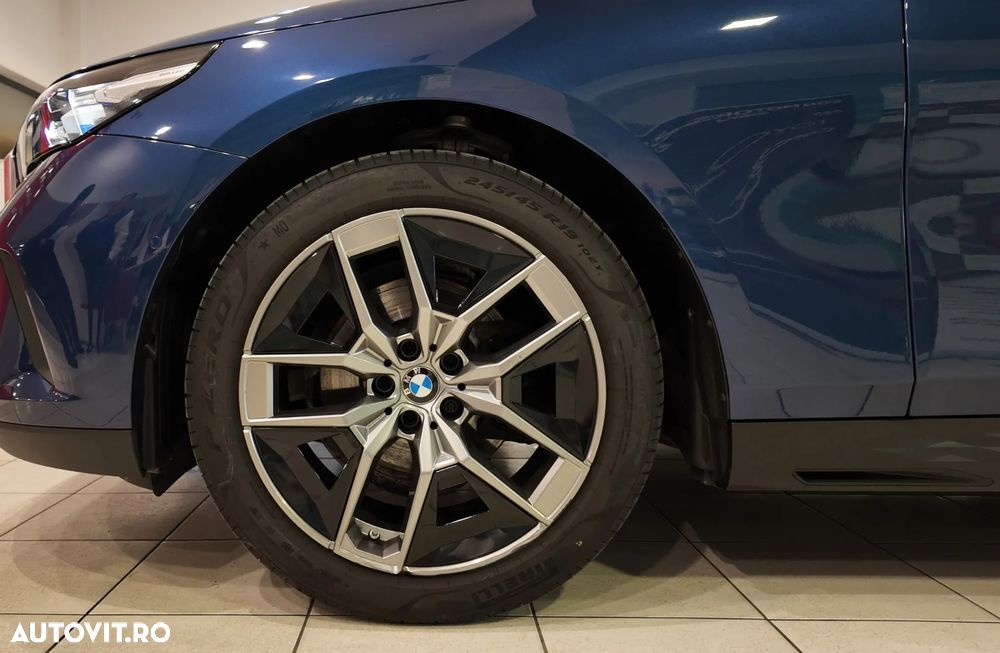 BMW Seria 5 520d xDrive AT MHEV - 39