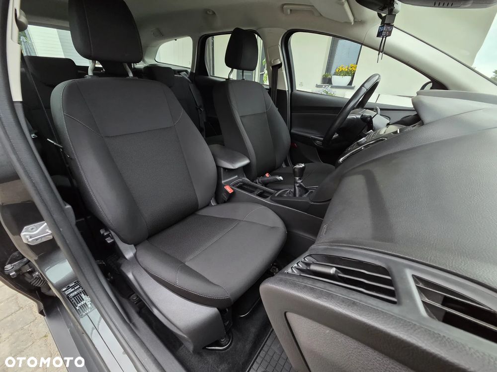 Ford Focus 1.6 Titanium - 16